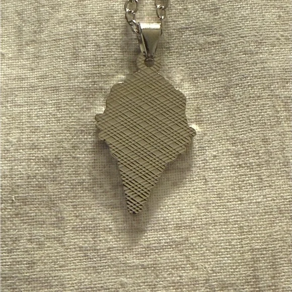 New Silver-Tone Hello Kitty Ice Cream Necklace! 🍦 - Picture 3 of 4